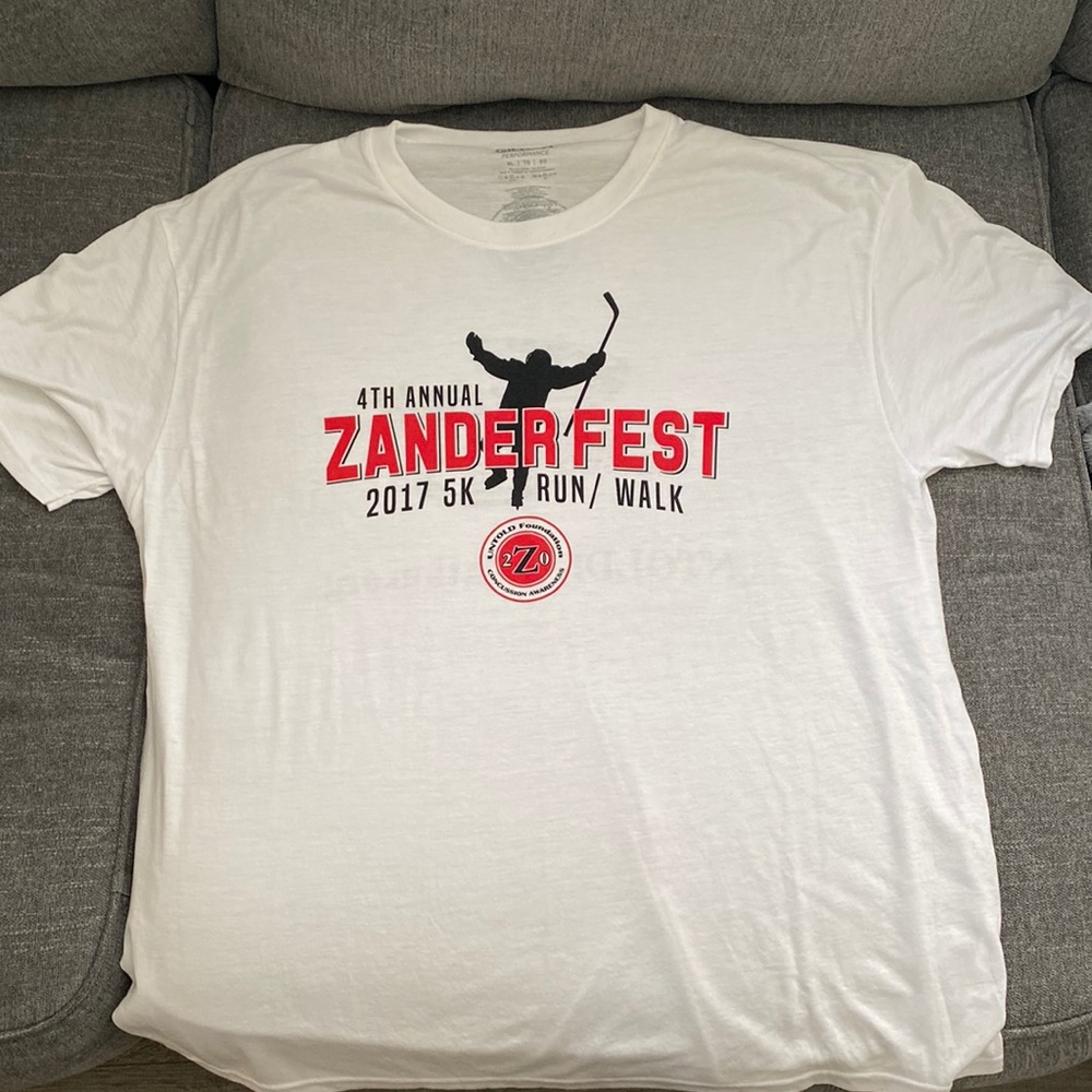 Mens XL white t shirt great condition